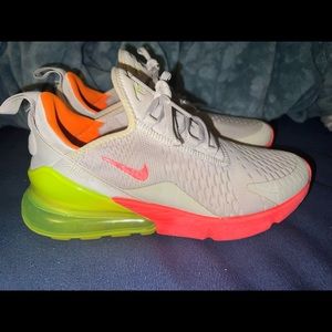 Womens Nike air max 270